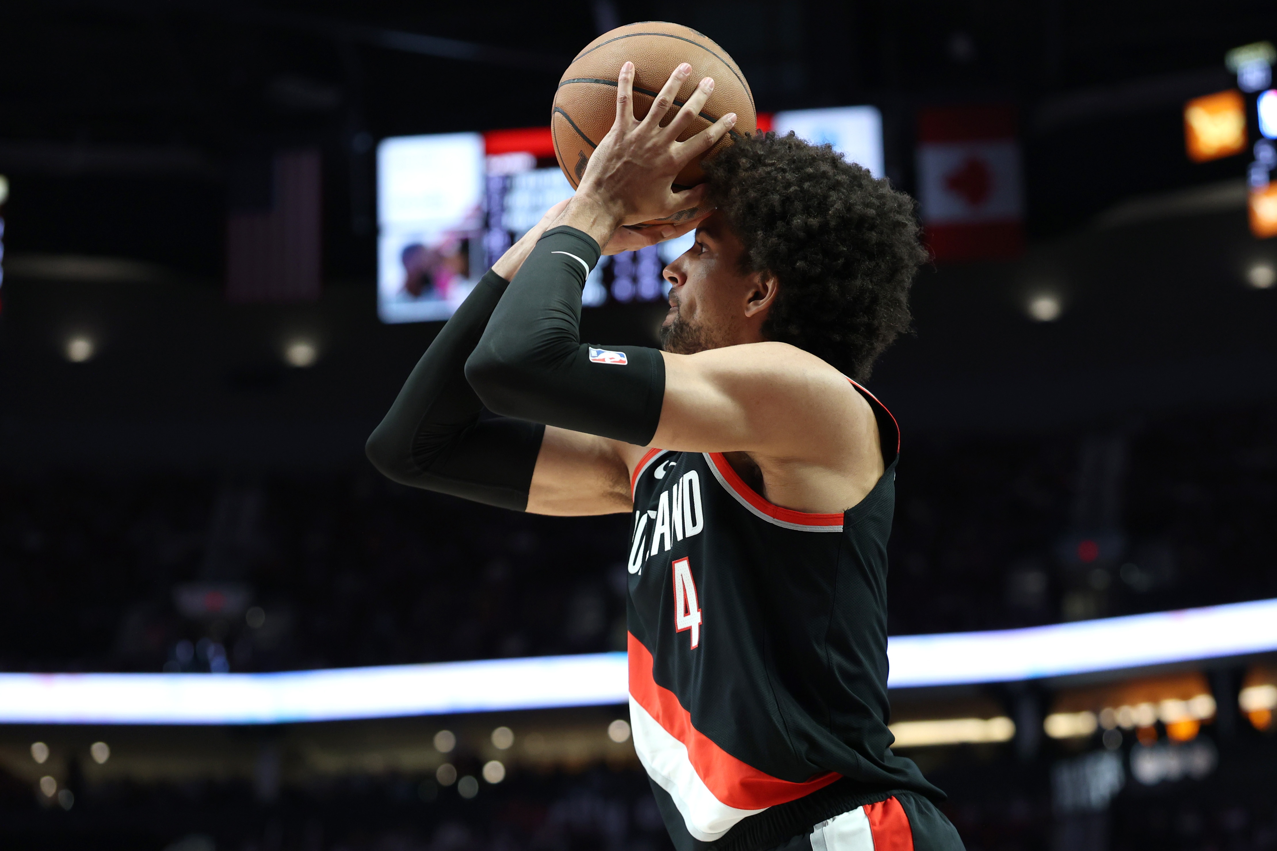 Buha:湖人侧翼人海战术收网 塞布尔即战力最优
