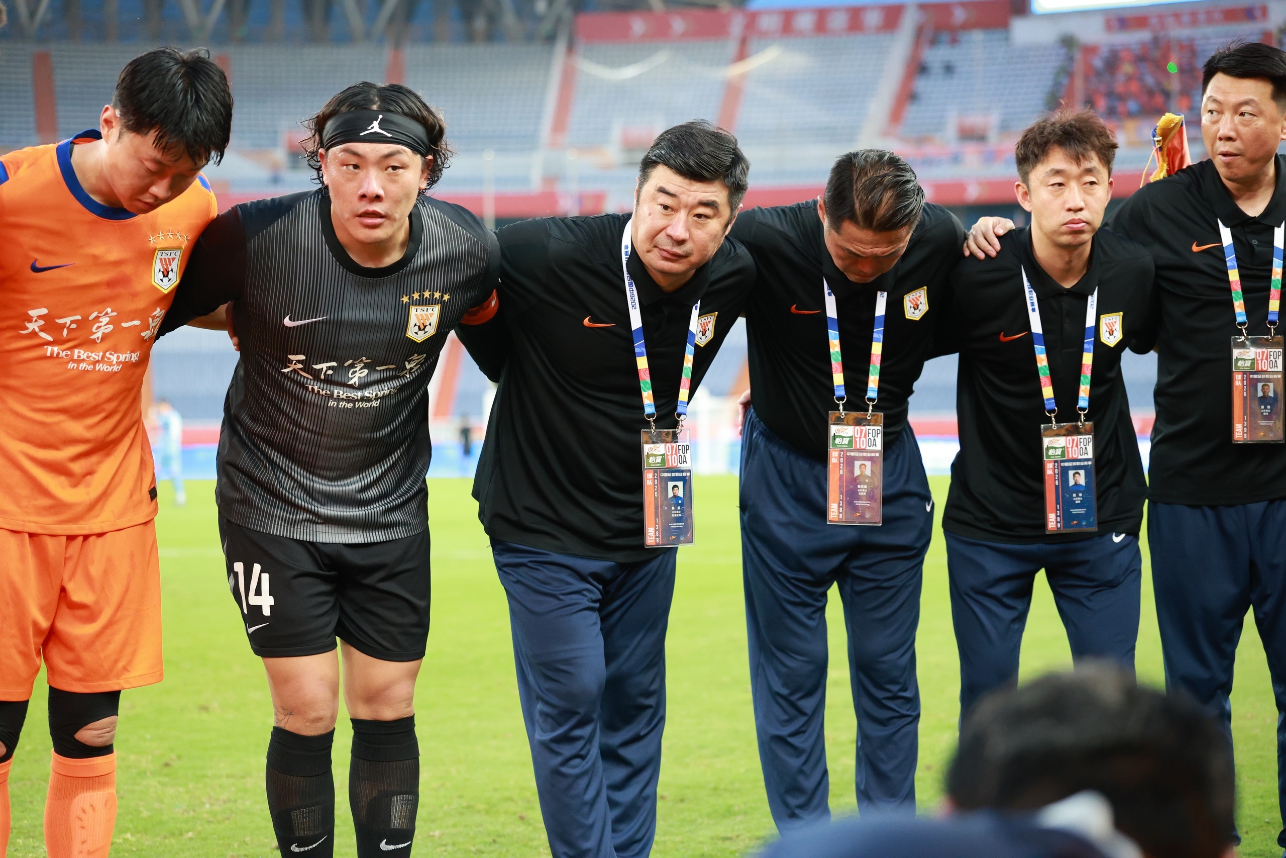 泰山队伤病潮加剧:仅18人+4门将合练 李源一八月复出