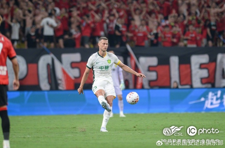 张玉宁梅开二度平队史纪录,国安客场2-2遭蓉城补时绝平 张玉宁梅开二度平队史纪录,国安客场2-2遭蓉城补时绝平