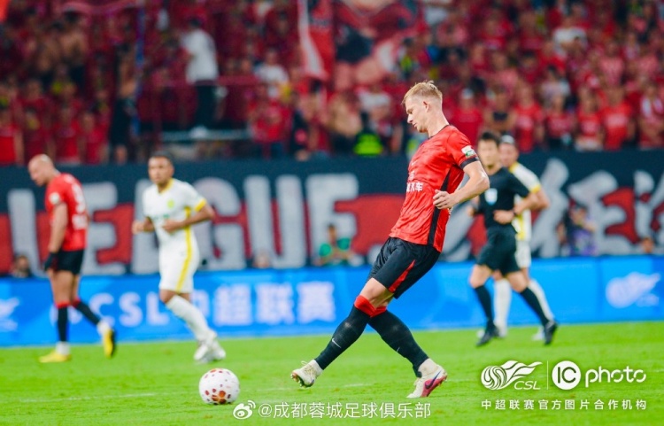 阿洛伊西:0-2失利不掩斗志,周中120分钟苦战影响体能 阿洛伊西:0-2失利不掩斗志,周中120分钟苦战影响体能