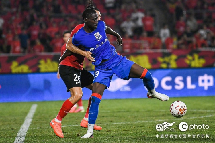 辽宁铁人主场3-1力克申花 热菲尼奥双响定胜局 辽宁铁人主场3-1力克申花 热菲尼奥双响定胜局