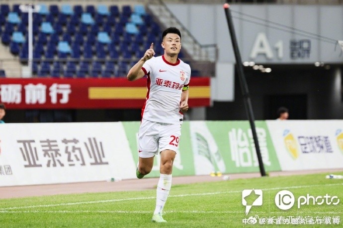 两度落后两度扳平 亚泰2比2石家庄功夫
