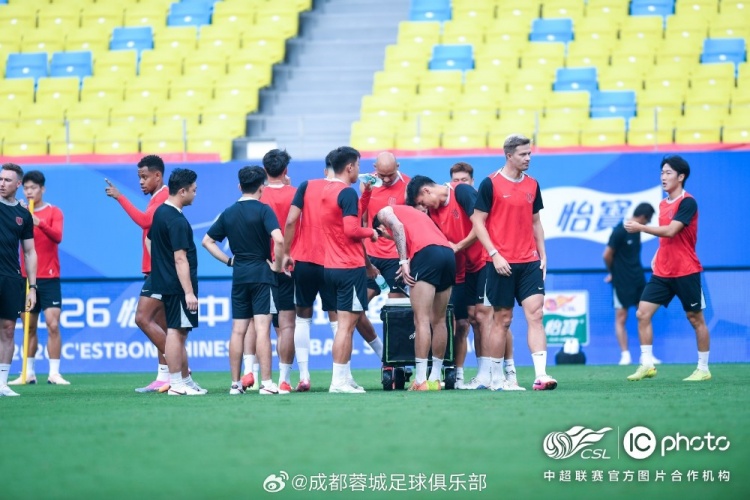 阿洛伊西：上轮胜利提升信心 定位球攻防仍是重点
