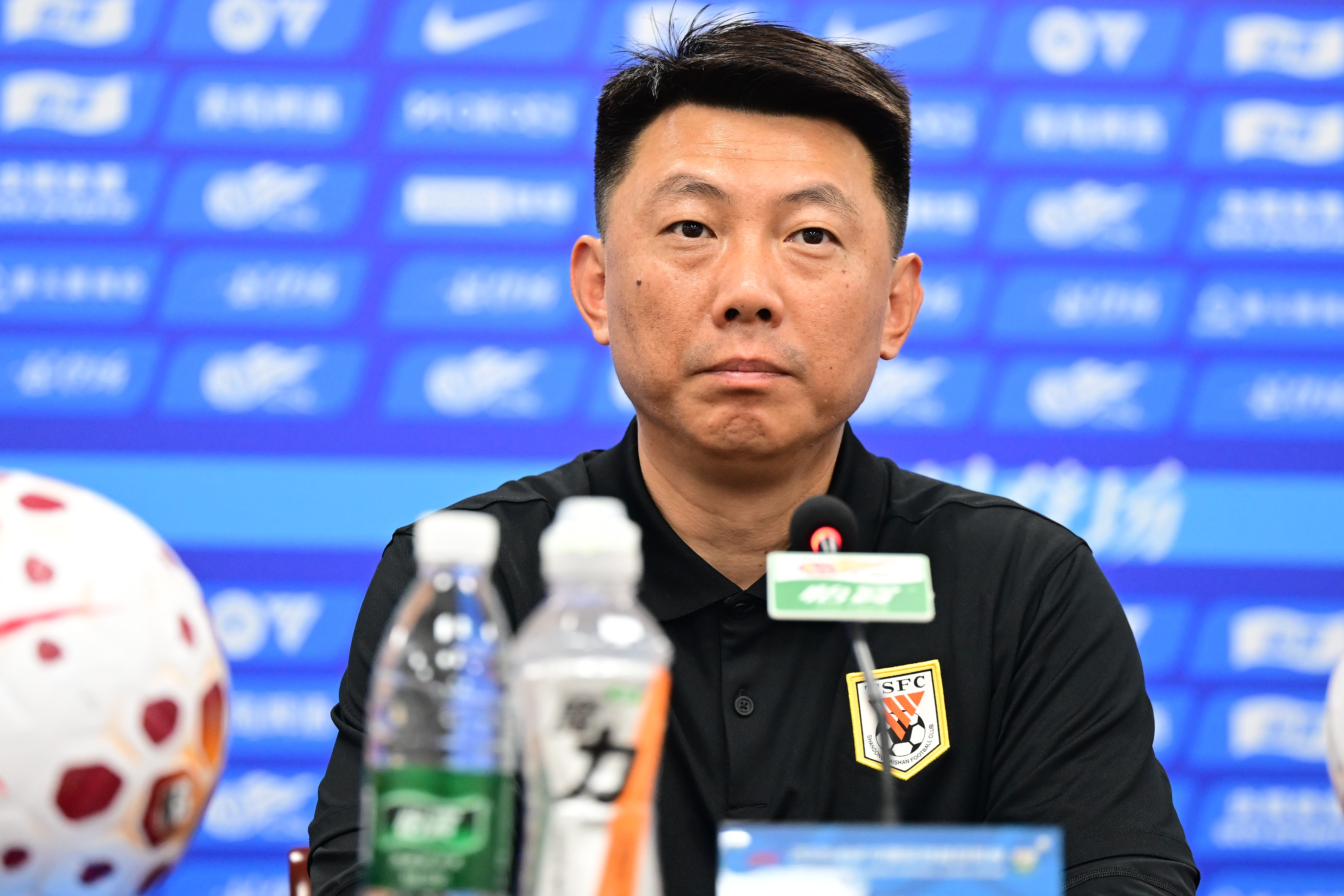 鲁媒:泰山队经历换帅三连胜后,一个低谷期到来的征兆已然显现 鲁媒:泰山队经历换帅三连胜后,一个低谷期到来的征兆已然显现