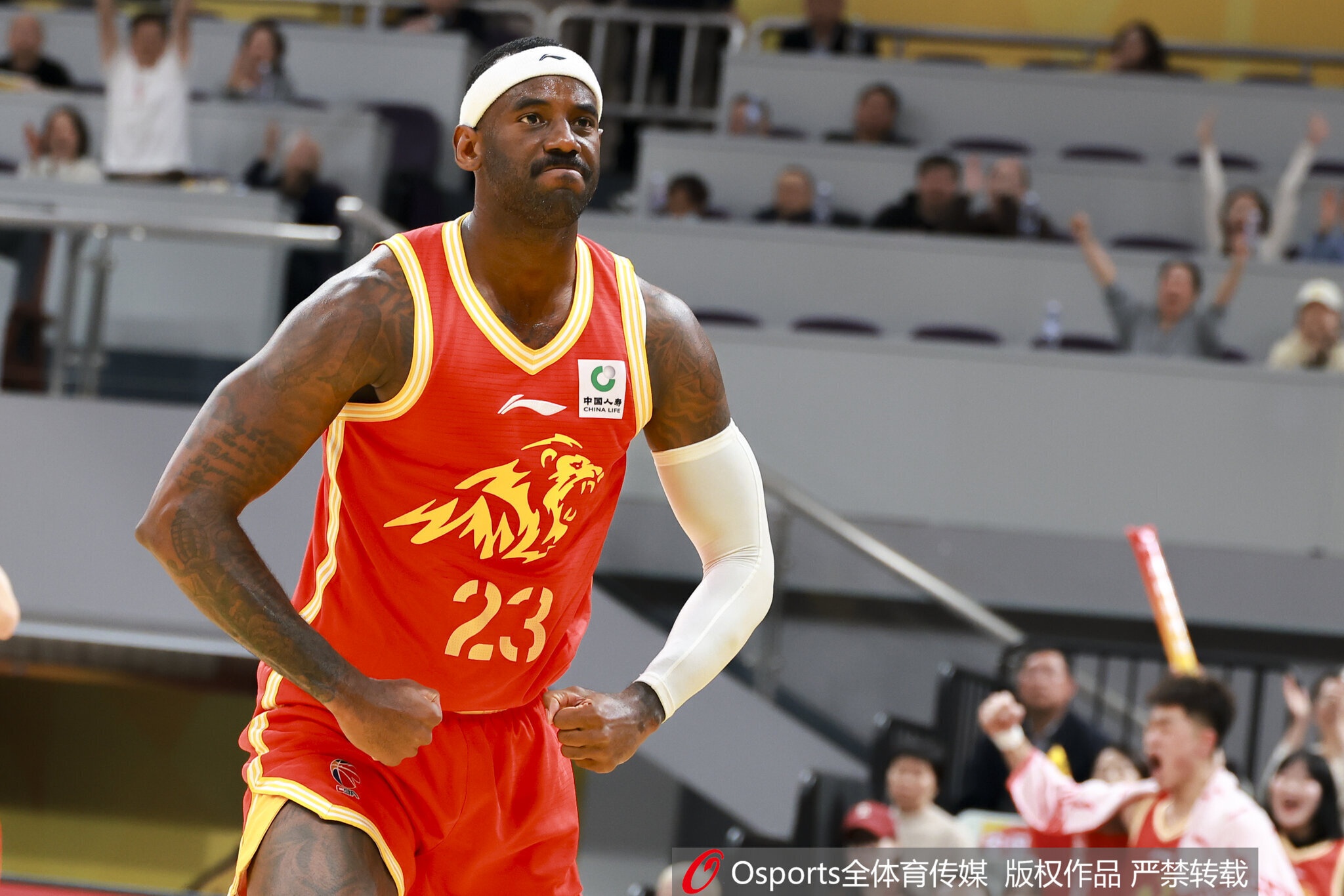 亚预赛资格赛巴林大胜尼泊尔 北京男篮外援桑普森贡献11+2+2+1断