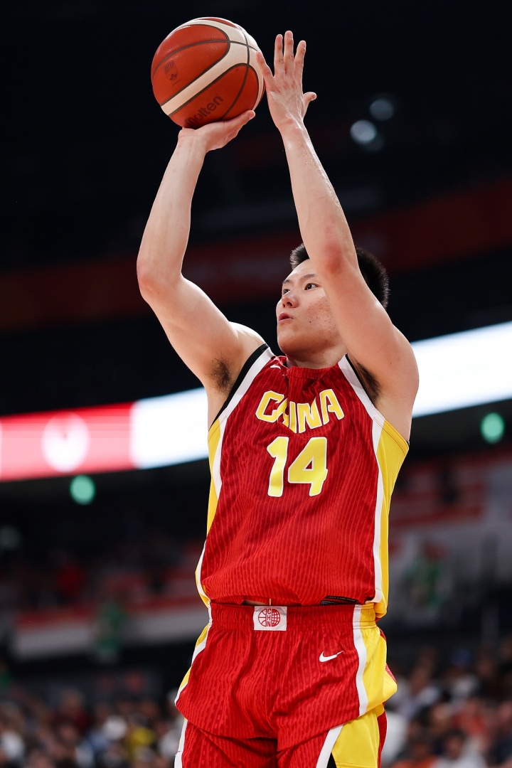 李弘权：我们的目标还是世界杯 只要国家需要我一定站出来