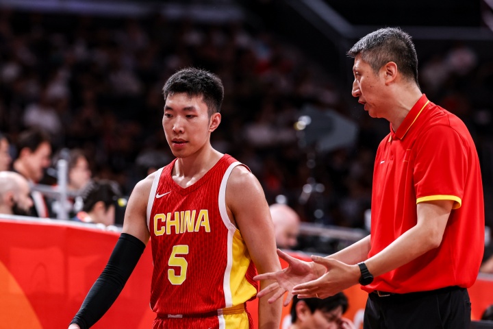 媒体人：伊朗不准是对手防守压力够 打中国队准因咱防守压力不够