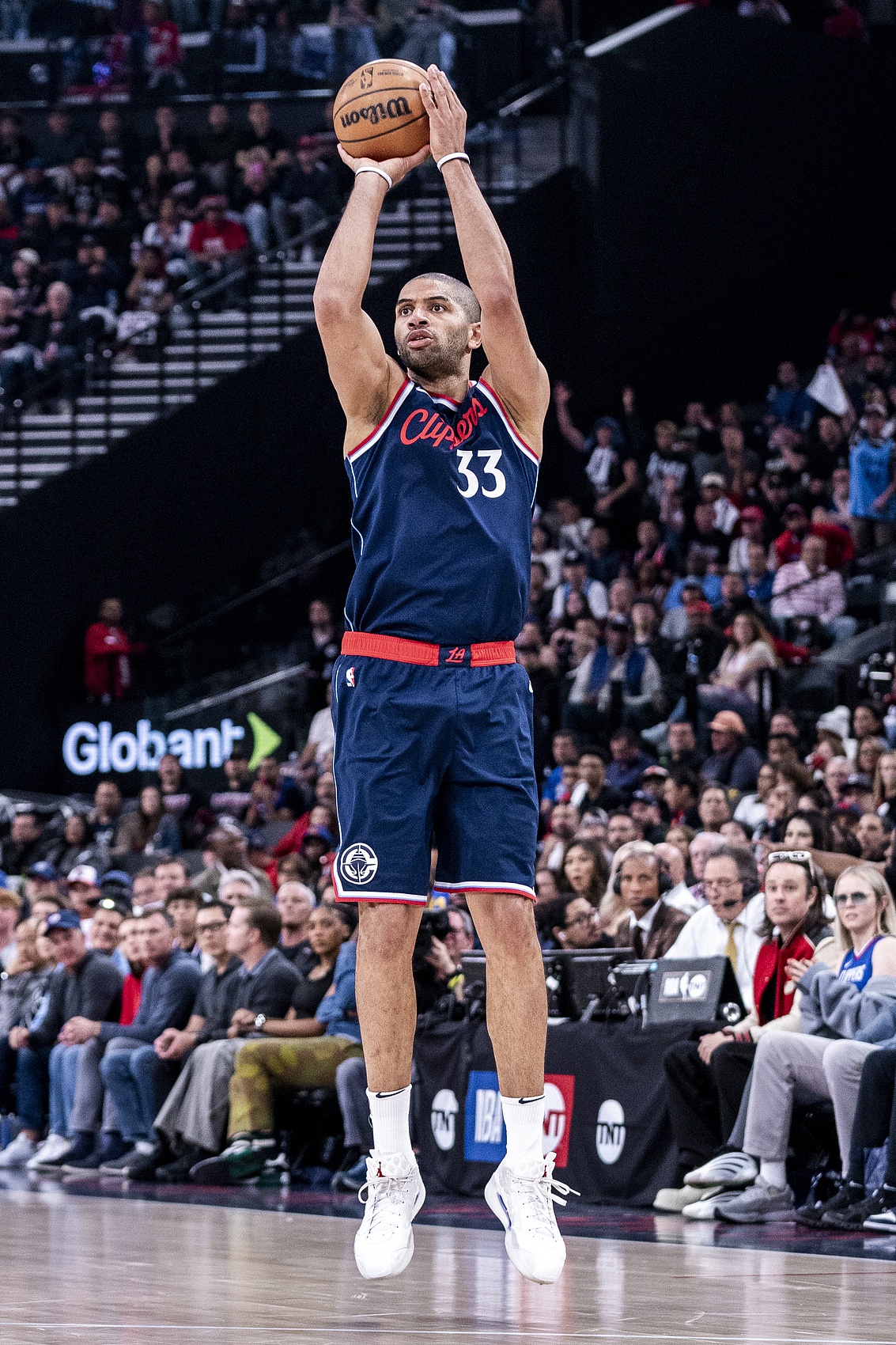 NBA官方祝福巴图姆：21年职业生涯实打实的硬核成就 退役快乐！